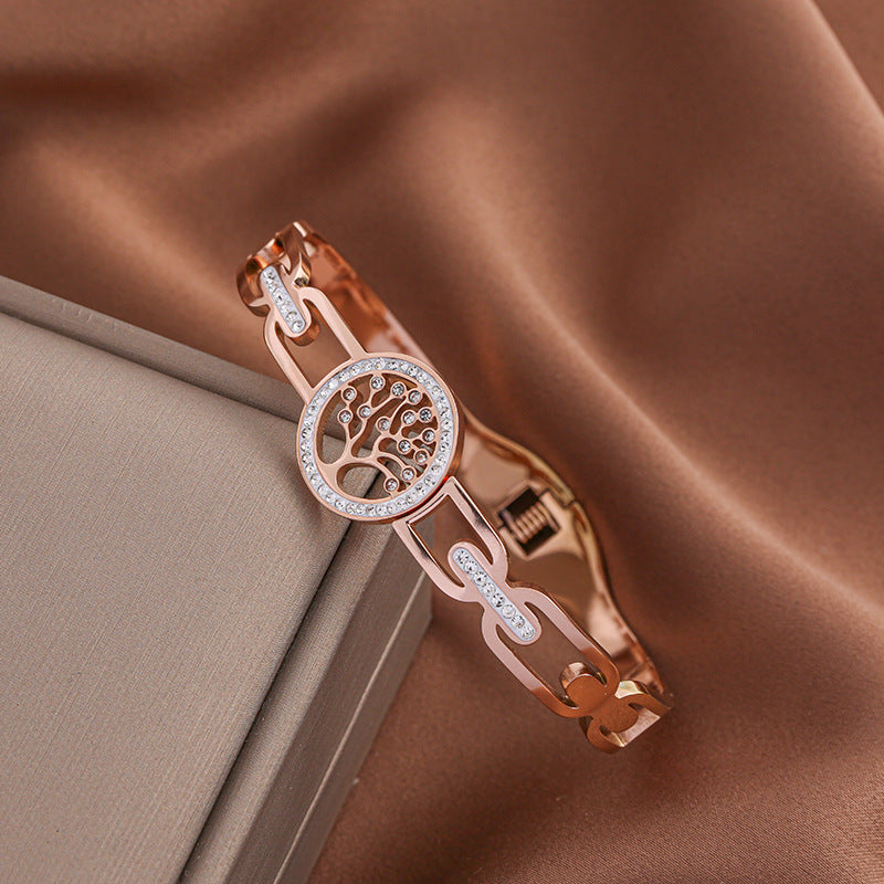 Wholesale Four Leaf Clover Love Gold Plated Titanium Steel Bracelet